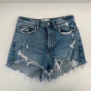 The Mom Short - High Rise